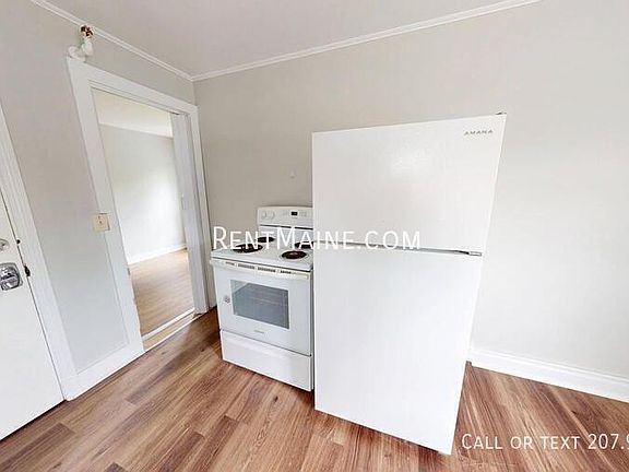 2nd image of 513 Main St #11