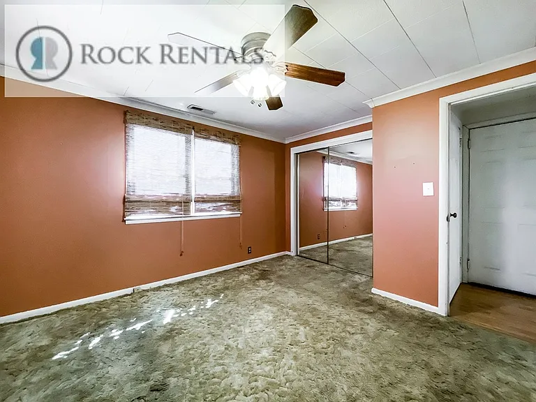 1516 Woodlawn St — Photo 10