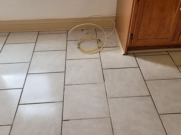 Kitchen tile