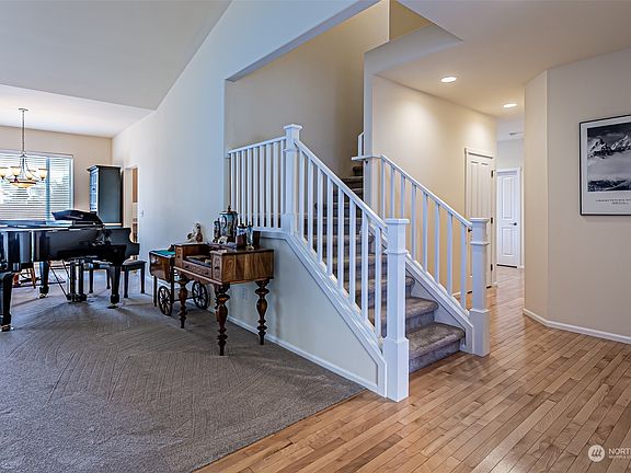 3rd image of 5812 Hazel Avenue SE