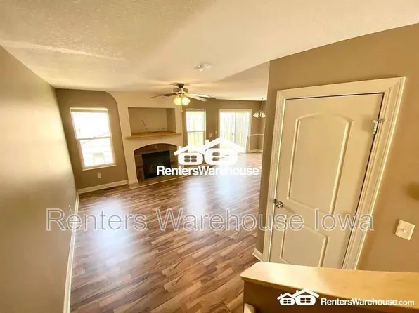 2004 63rd St Unit 3, Windsor Heights, IA 50324