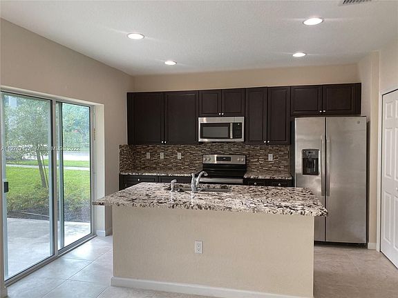 3rd image of 2911 NW Treviso Cir #2911