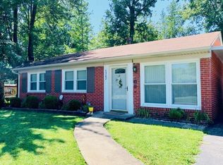 5702 Lagoona Dr, Louisville, KY