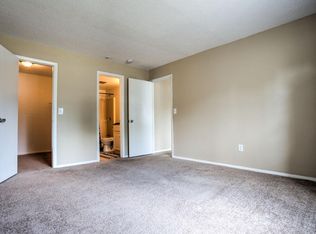 145 Essex Rd #A1, Warwick, RI 02888