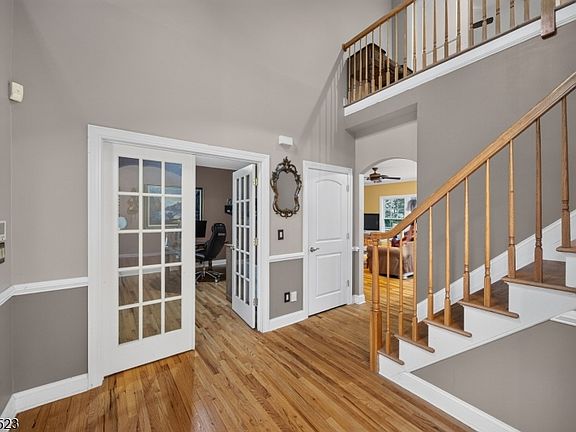 3rd image of 721 Ringwood Ave