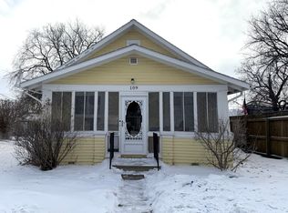109 Seward Ave, Grand Forks, ND 58203