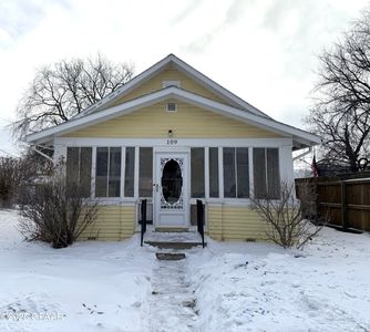 109 Seward Ave, Grand Forks, ND, 58203