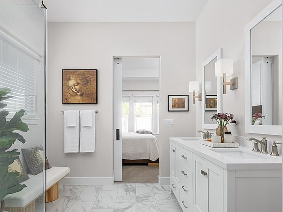 Primary bath with freestanding vanity