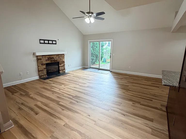 9327 Polaris Green Dr — Photo 16