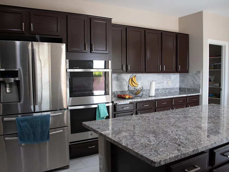 2345 W Andrea Dr