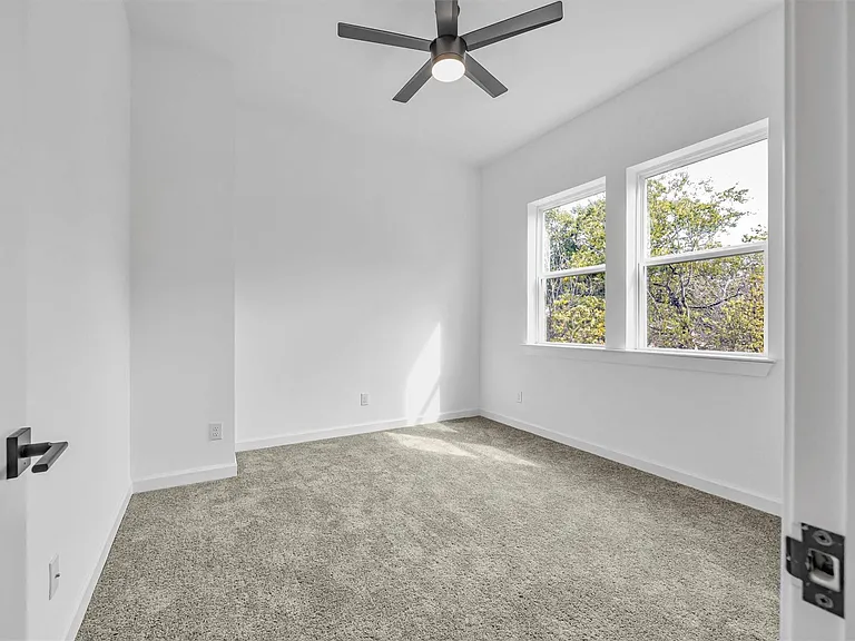 3402 Nathaniel Brown St #B — Photo 8