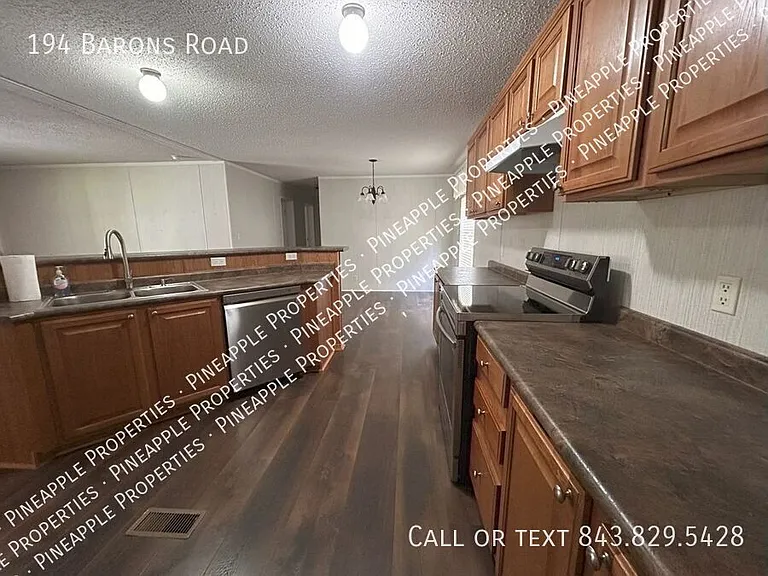 194 Barons Rd — Photo 5