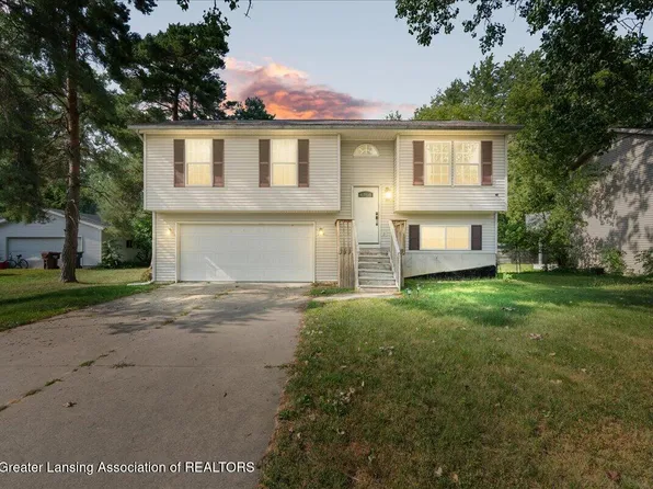2838 Risdale Ave, Lansing, MI 48911