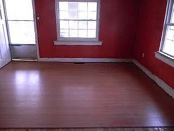 3rd image of 4018 Tennessee Ave NW