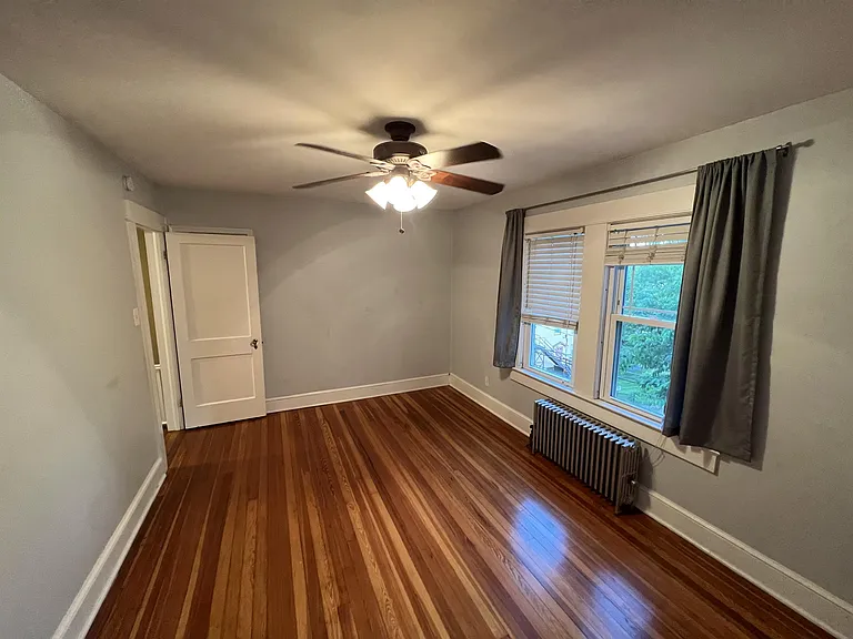 519 School St — Photo 26