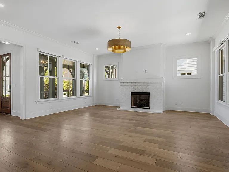 89 Glenrock Dr — Photo 10
