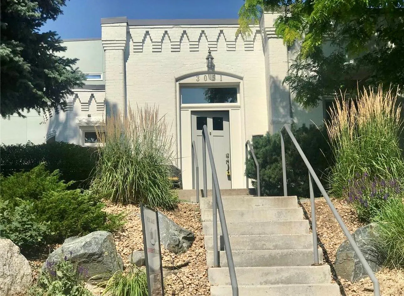 3 bed, 1827 sqft, $3,900 — Photo 1