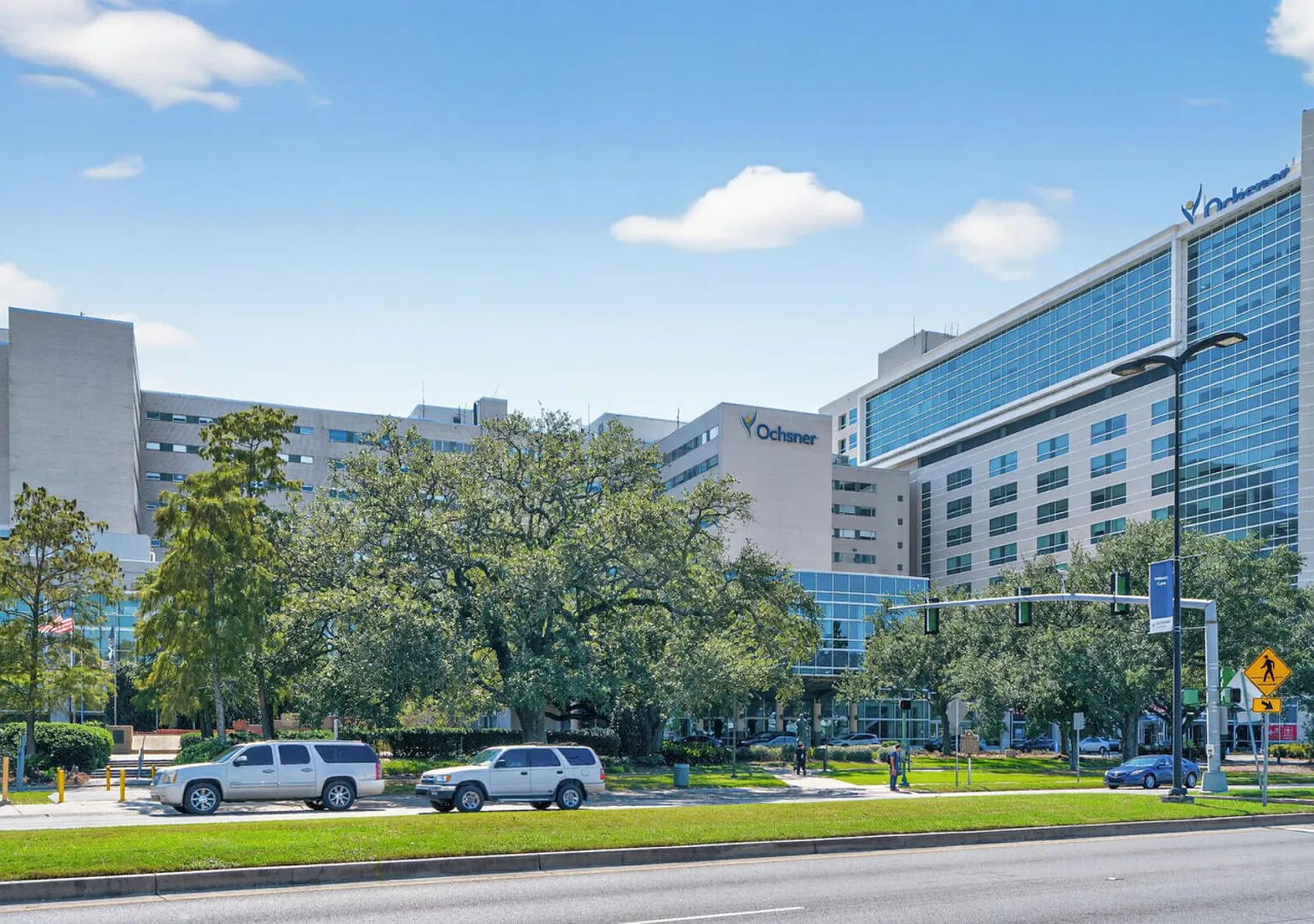 Safe NOLA-steps to Ochsner hospital! — Photo 3