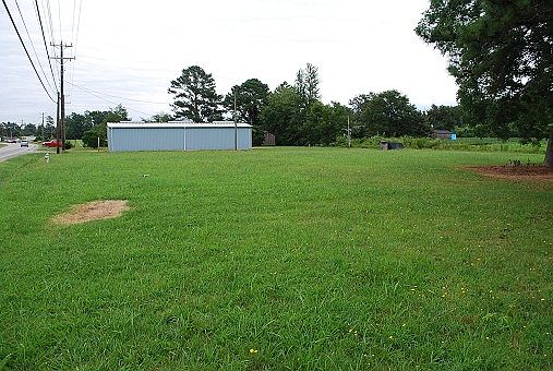 2nd image of 2313 Holland Rd