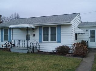 81 Grahamville St, North East, PA