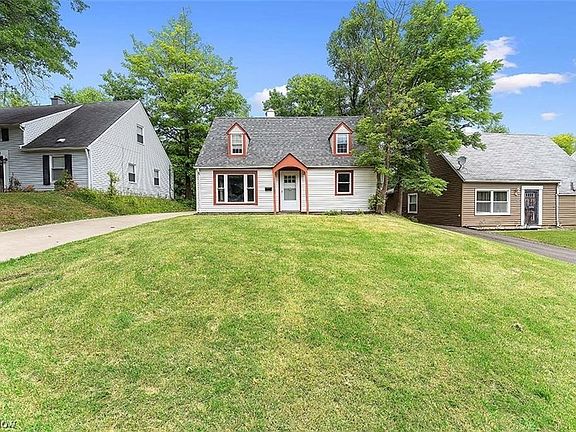 2nd image of 19603 Meadowlark Ln