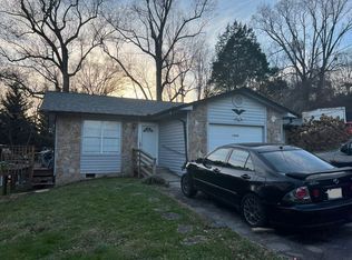5856 Solar Dr, Knoxville, TN 37921