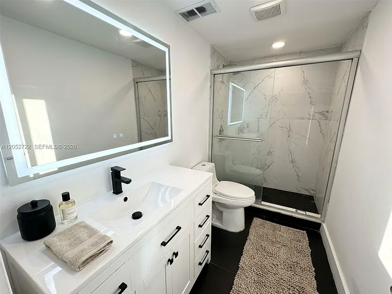 500 Bayview Dr #1421 — Photo 6