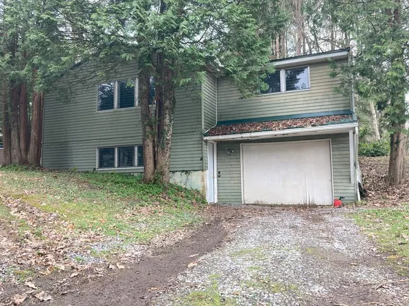 200 Maple Dr, Shippenville, PA 16254