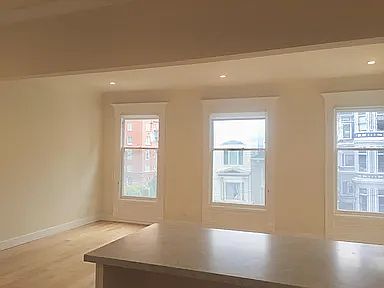 3rd image of 2621 Laguna St #3