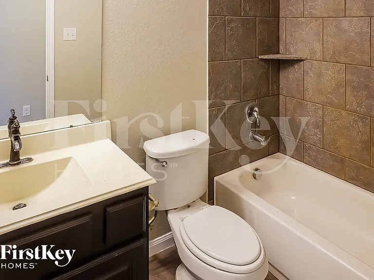 297 Country Crossing Cir — Photo 17