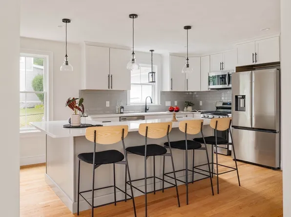 43 Wood Ave #A, Hyde Park, MA 02136