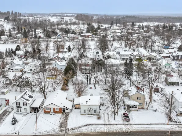 439 Metcalf St, Tweed, ON K0K 3J0