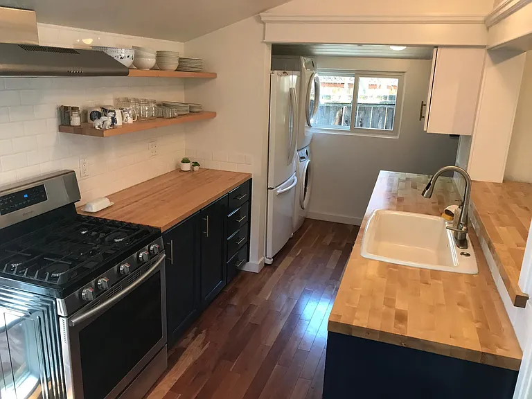 441 W Thatcher St — Photo 18