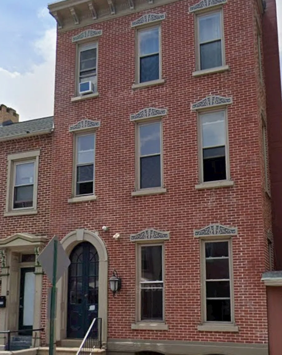 218 N 6th St - 3 — Photo 1