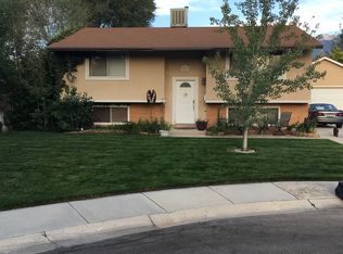 9579 S Debbie Cir, Sandy, UT 84070