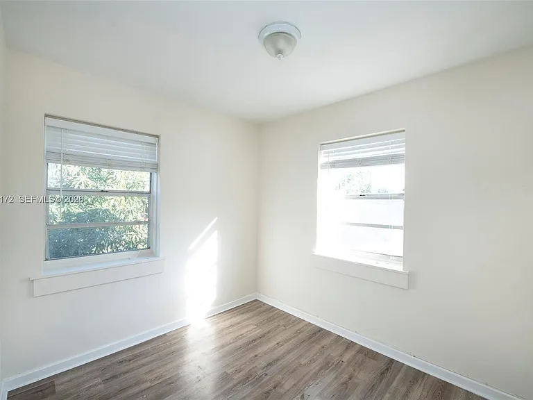 12247 NE 9th Ave #12247 — Photo 10