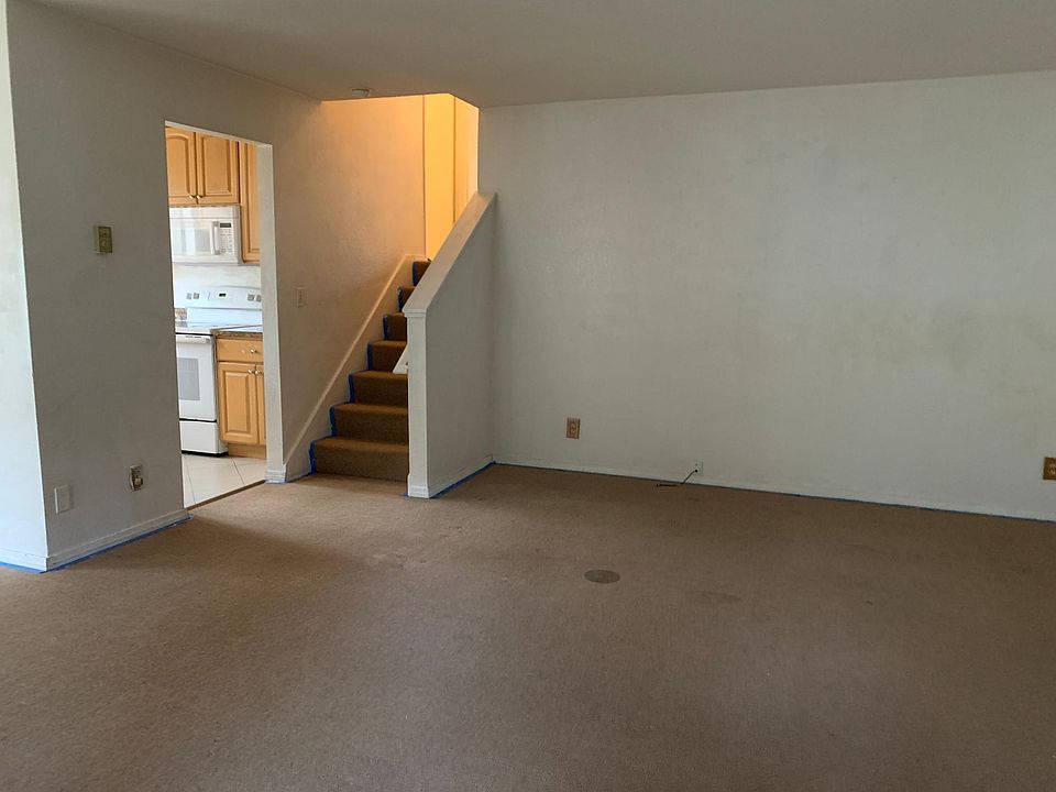 2nd image of 416 Crescent Ave