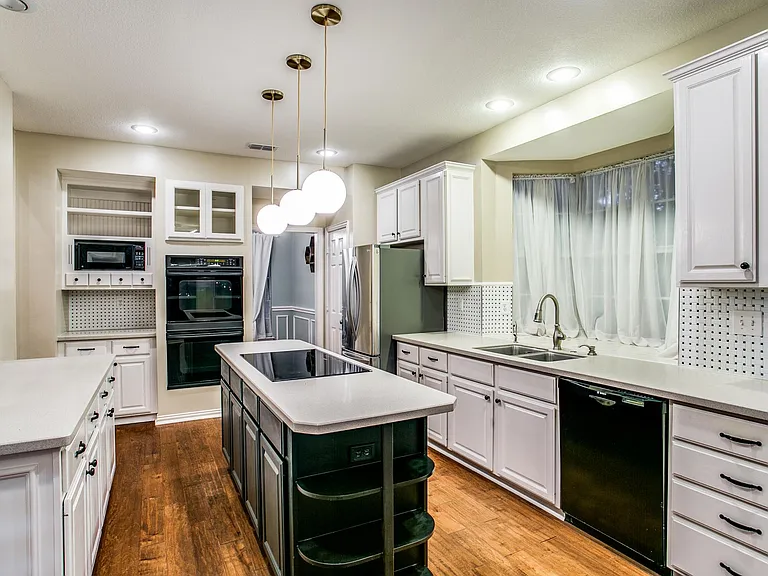 302 Walnut Grove Ln — Photo 7