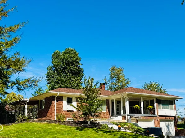 450 S Valley Ln, Greenwood, IN 46142