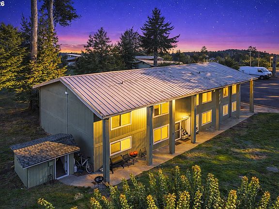 2nd image of 3244 Old Lewis River Rd