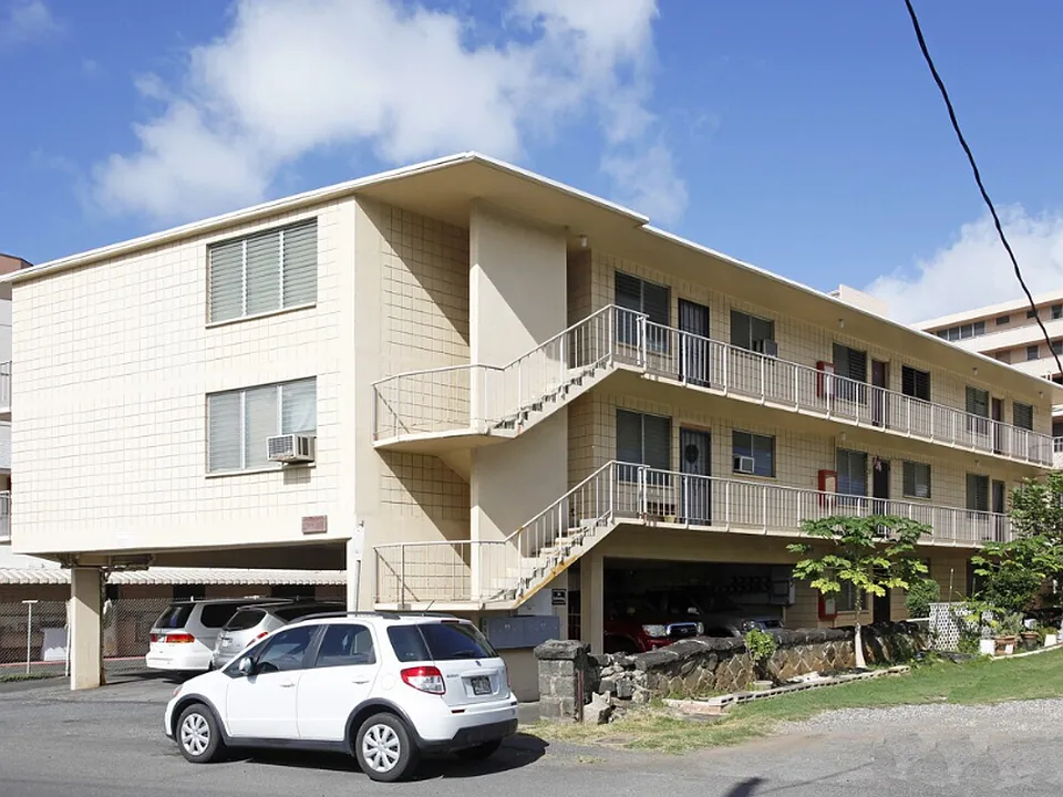 1462 Kinau St