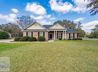 91 McDuffie Dr, Richmond Hill, GA 31324