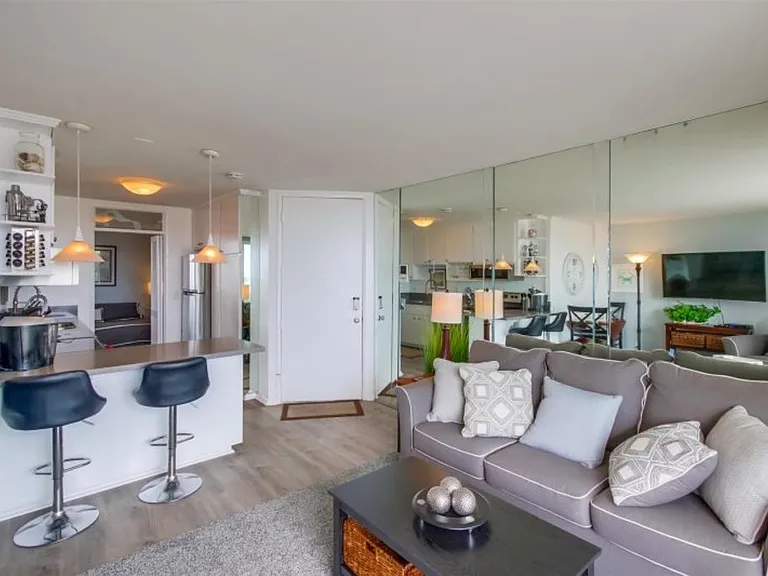725 Redondo Ct — Photo 8