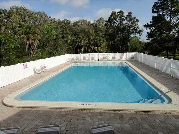 4th image of 15934 Kemper Dr