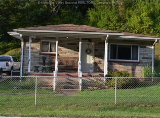 3806 Allens Fork Rd, Charleston, WV 25320