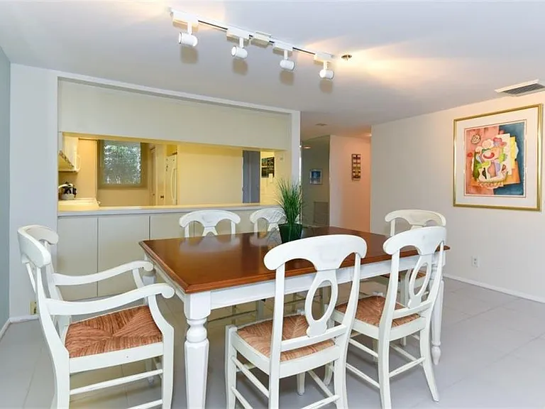 1125 Gulf Of Mexico Dr #403 — Photo 11