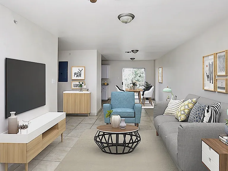 Palm Tree Apartments — Photo 10