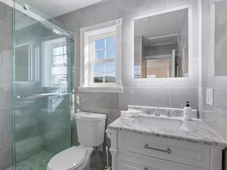 350 Buckingham Rd #A — Photo 24