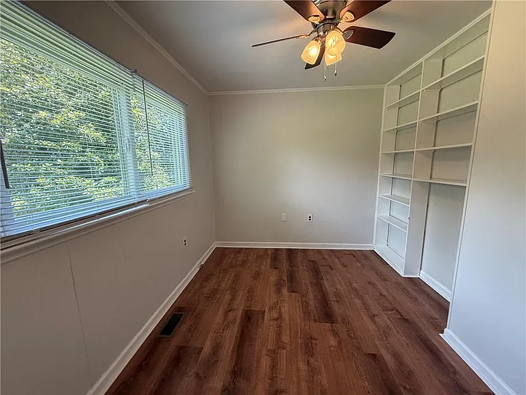 130 Goldust Ave — Photo 7
