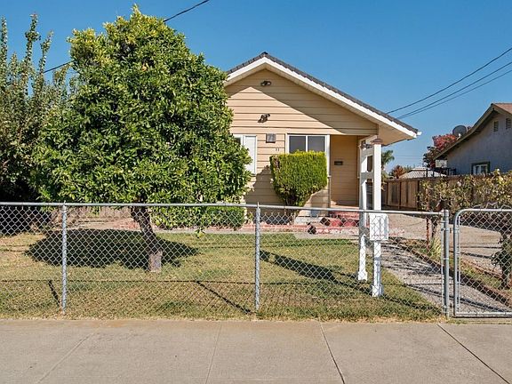 2nd image of 71 Rustic St